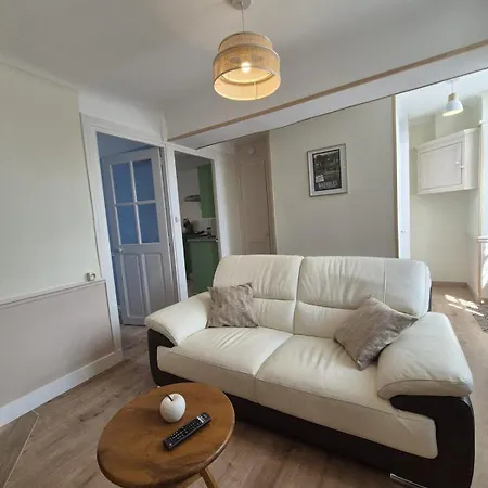 Petite Maison Avec Jardin A Bagnoles De L'orne 別荘 *