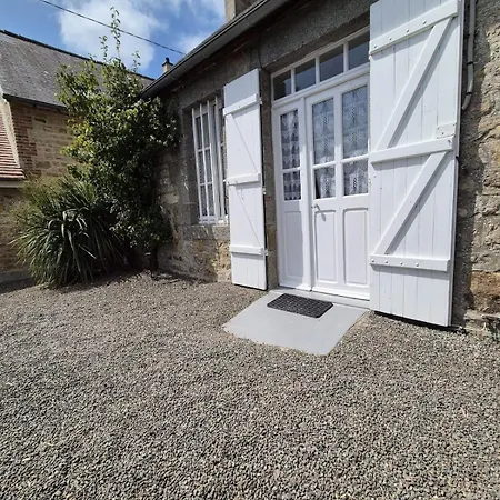 Petite Maison Avec Jardin A Bagnoles De L'orne Tatil Evi